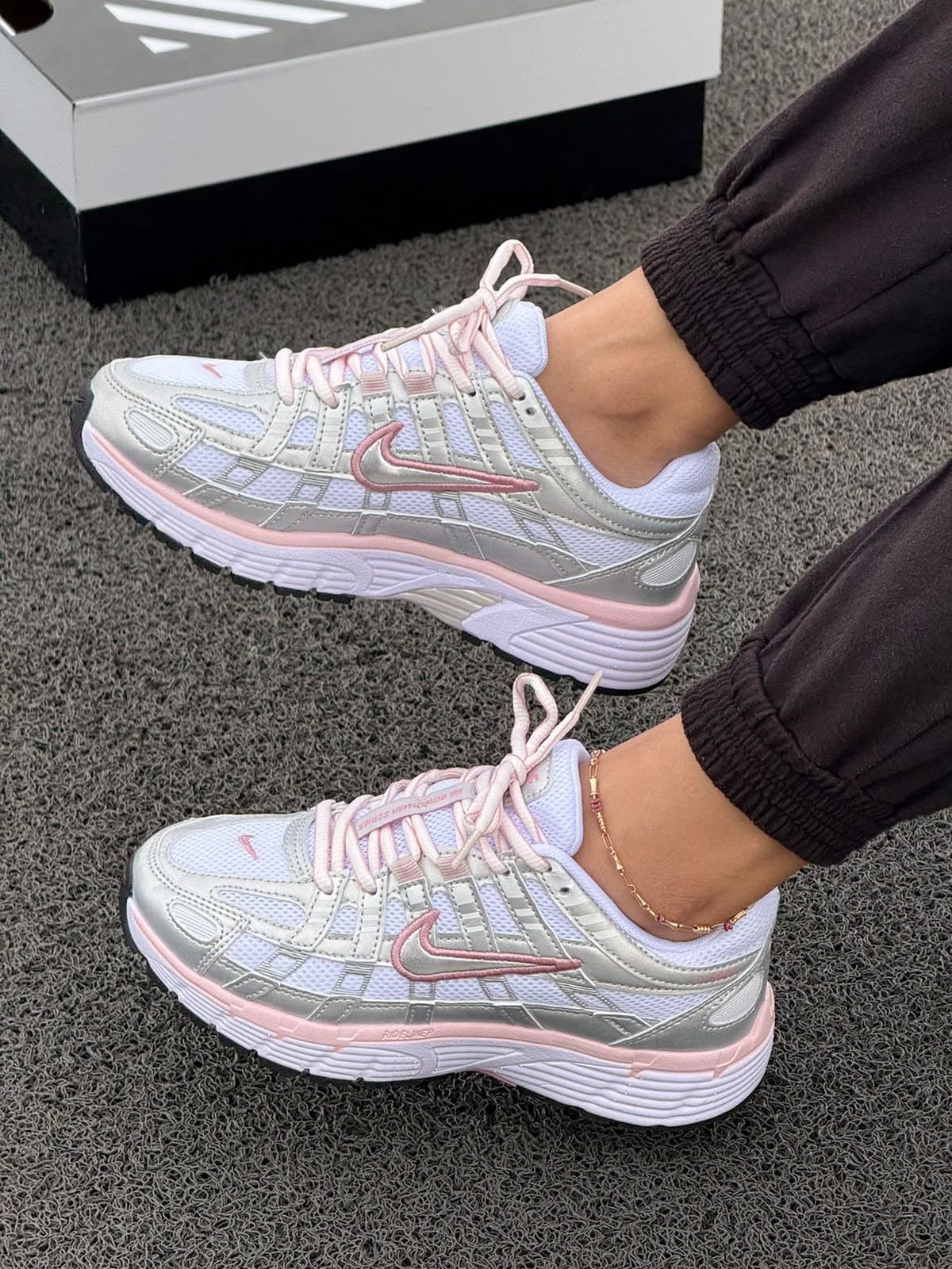 NIKE TN 2 1.1 importada Adidas , puma , on cloud , new balance , vans